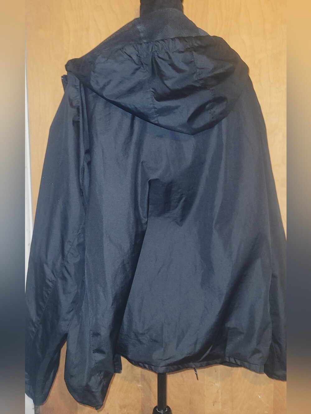 Starter, 2XL, Men's Black Hooded Windbreaker Jacket with Gray Chest Panels - Picture 3 of 11